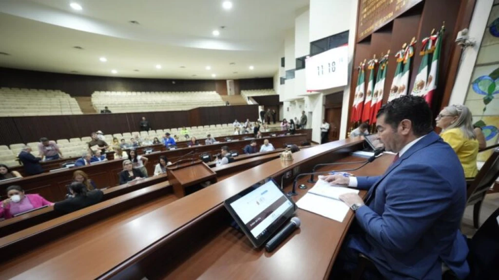 ´Declara Congreso incorporada a la Constitución local la reforma regulatoria aprobada a nivel federal