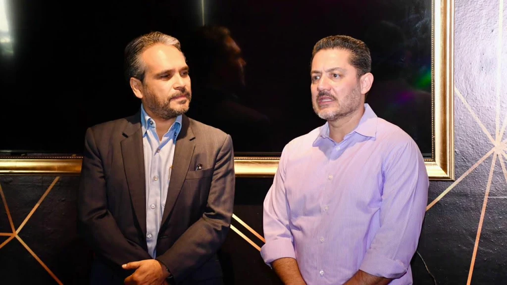 Sergio Mario Arredondo, Secretario Académico de la Universidad, sostiene encuentro con Colegio de Profesionistas en Mazatlán