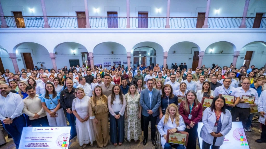 Entrega gobernadora Yeraldine kits de estimulación temprana para la prueba EDI al sector salud