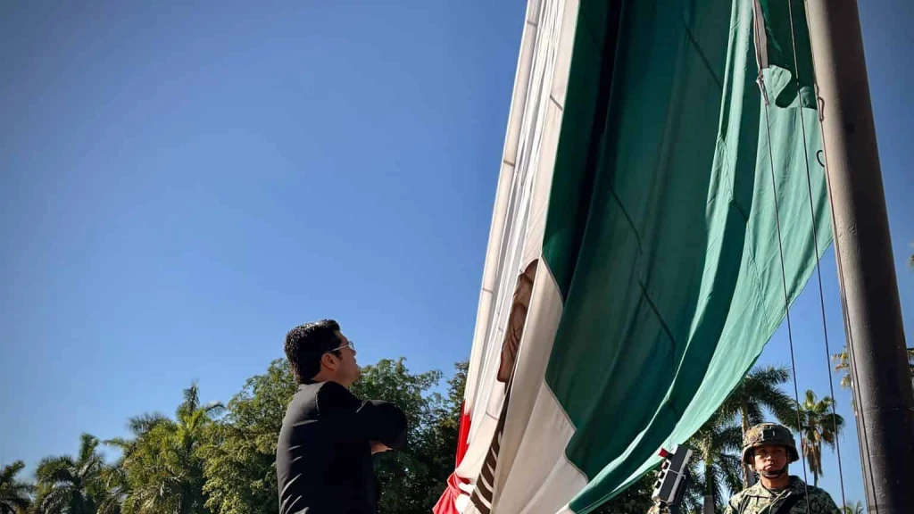 Autoridades civiles y militares conmemoran el 273 aniversario del natalicio de don Miguel Hidalgo y Costilla