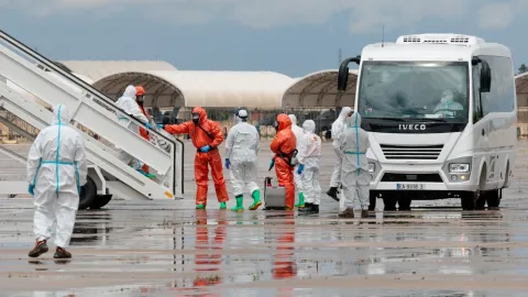 Alerta Global: Inicia Evacuación de Crucero 'MV Hondius' por Brote de Hantavirus en Islas Canarias