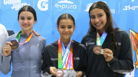 Hermanas Luna Conquistan la Natación en la Olimpiada Nacional CONADE 2026 con un Lluvia de Medallas