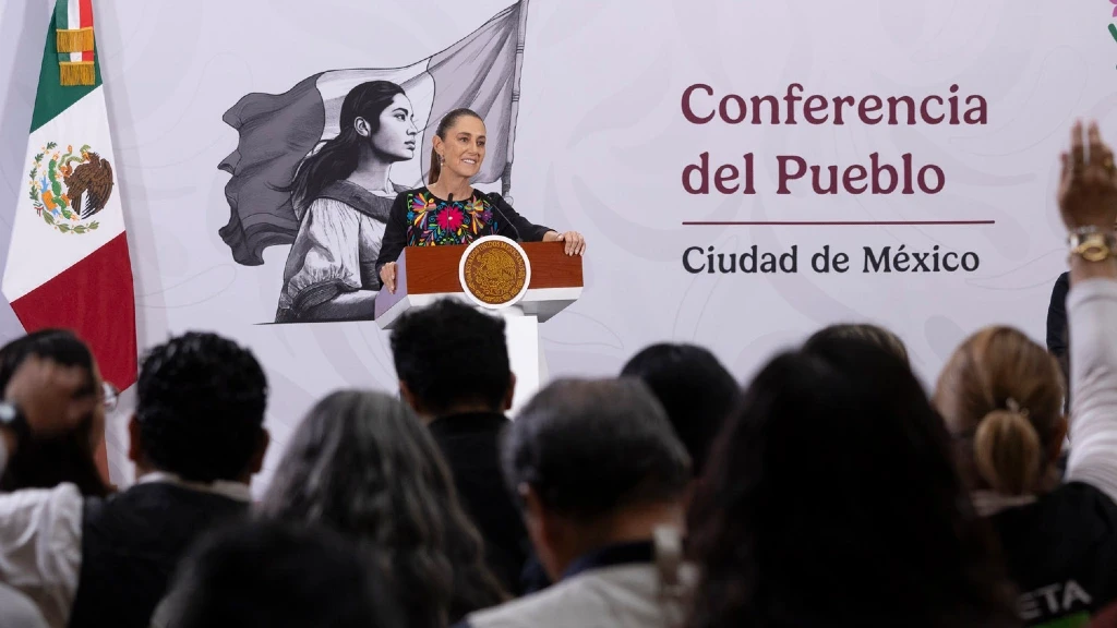 Sheinbaum Exige Pruebas a EE. UU. en Caso Rocha: FGR Investigará Acusaciones de Narcotráfico contra Gobernador de Sinaloa y Funcionarios