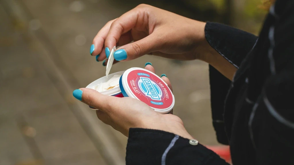Alerta de la OMS: Bolsitas de Nicotina Enganchan a Jóvenes con Tácticas Engañosas y Dañinas