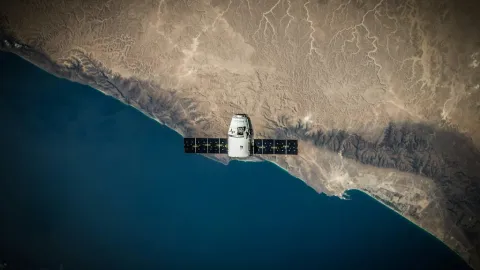 Alarma Climática: Megaconstelaciones Satelitales, lideradas por Starlink, Acumulan Hollín en la Atmósfera