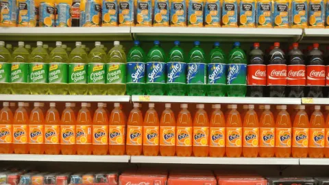 IMSS Urge a Reducir Bebidas Azucaradas para Frentar Hipertensión y Enfermedades Crónicas en México
