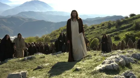 Mel Gibson revela la primera imagen de 'La Resurrección de Cristo': Fechas de estreno y detalles de la secuela