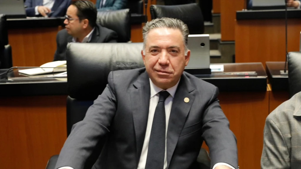 Reaparece el Senador Enrique Inzunza Cázares y comparecerá ante la FGR