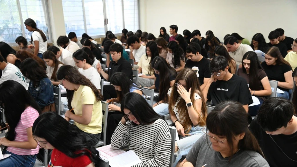 UAS: 50 Mil Aspirantes Participan en Jornada de Exámenes de Admisión 2026 en Sinaloa
