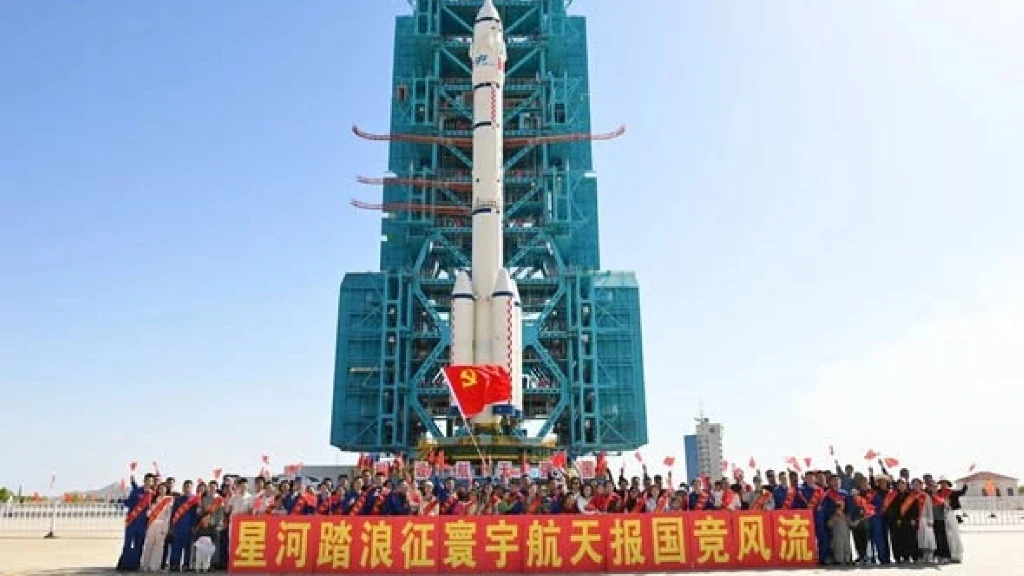 China Lanza Shenzhou-23: Una Misión con Embriones Artificiales y Estancia de Un Año en el Espacio para Impulsar la Exploración Interplanetaria