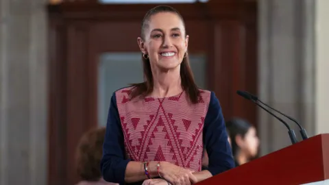 Presidenta presenta Cátedras de la diáspora mexicana dirigido a jóvenes investigadores en el exterior