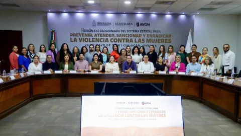 Realizan ceremonia de entrada en vigor del Protocolo de Prevención y Atención del Acoso Sexual en el Transporte Público de Sinaloa