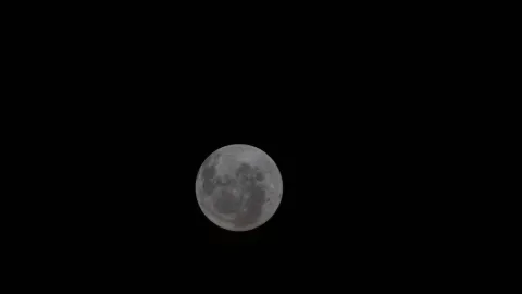 Microluna Azul de Mayo 2026: El Raro Fenómeno Astronómico Que Cierra el Mes Como la Luna Llena Más Pequeña del Año