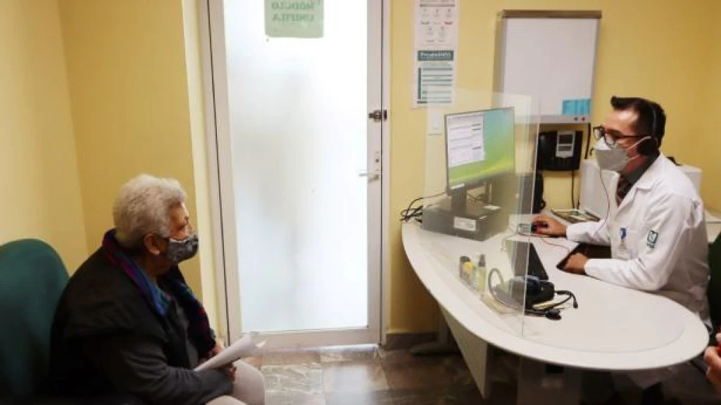 IMSS Revoluciona Consulta Médica con 'Mírame a los Ojos': Reconocimiento de Voz Acelera Atención y Humaniza el Servicio