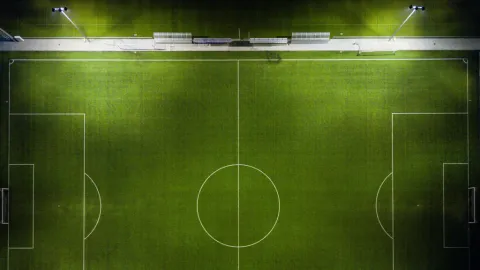 Revolución Arbitral en el Mundial 2026: FIFA Endurece Normas Contra Pérdida de Tiempo y Amplía el VAR