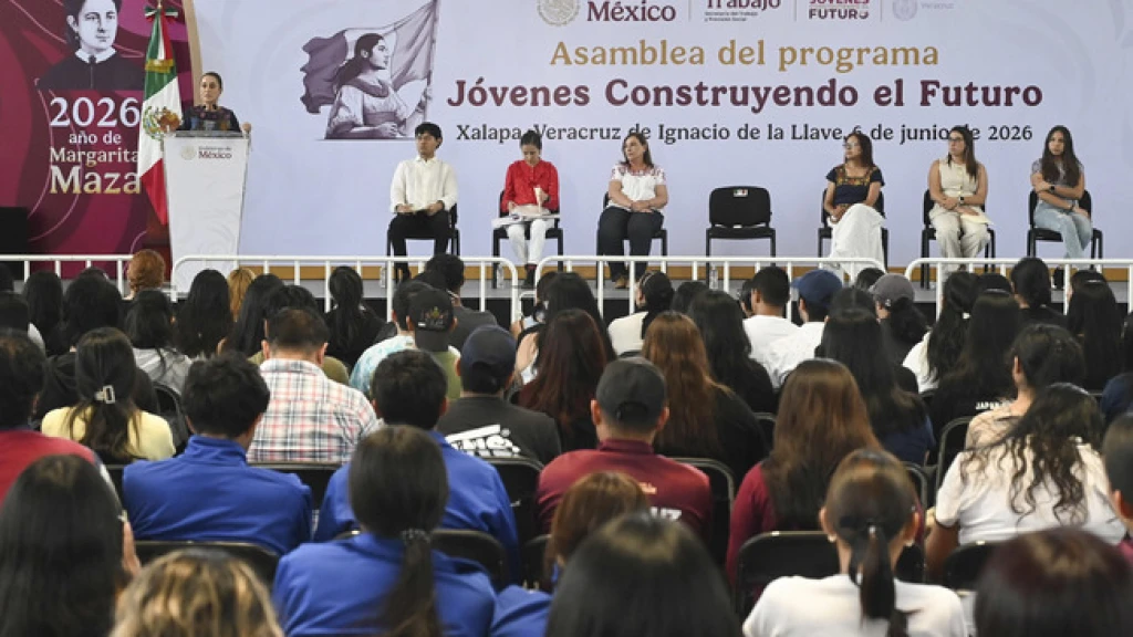 El objetivo de Jóvenes Construyendo el Futuro es otorgar un año de experiencia y el derecho al empleo digno: Presidenta