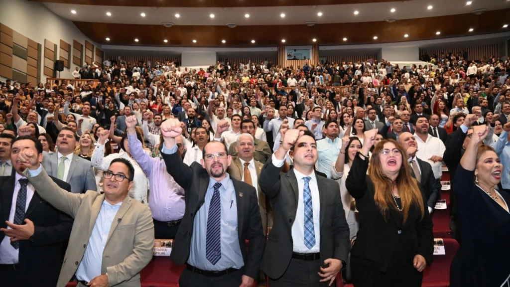 Rinde el Rector Jesús Madueña su Primer Informe de Labores ante el H. Consejo Universitario