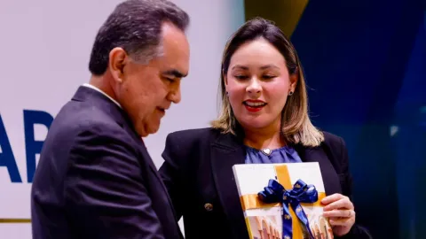 Reitera gobernadora Yeraldine su respaldo a la UAS y respeto a su soberanía