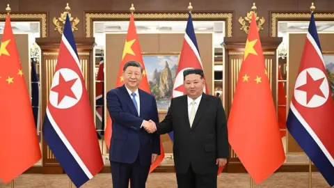 Cumbre Xi-Kim: China y Corea del Norte Forjan Alianza Reforzada en Pionyang