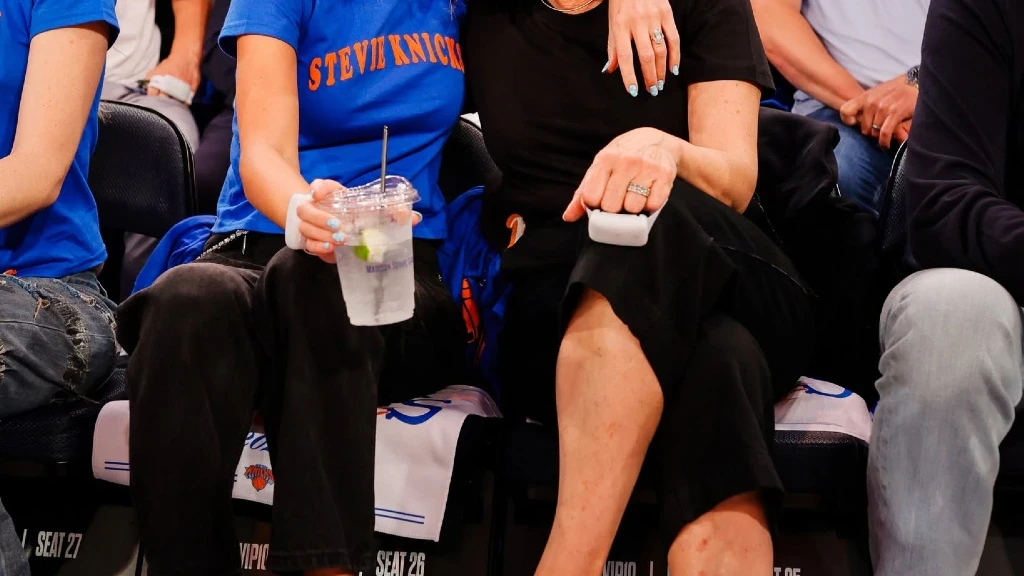 Patido de los Knicks Cautiva a Hollywood en el Madison Square Garden: Una Noche Inolvidable con Estrellas