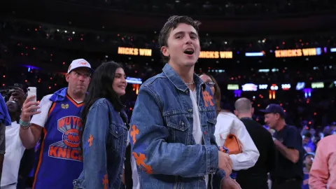 Patido de los Knicks Cautiva a Hollywood en el Madison Square Garden: Una Noche Inolvidable con Estrellas