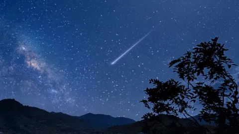 Revolución Cósmica: Estudio de 100.000 Estrellas Gigantes Desafía Modelos de la Vía Láctea