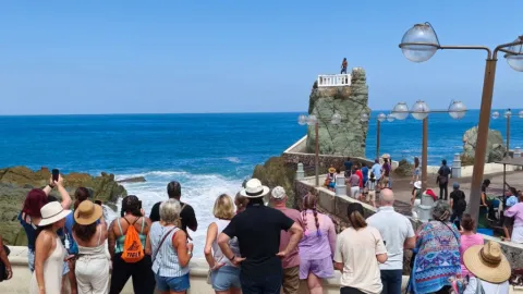 Mazatlán en Auge: Más de 3,800 Cruceristas del 'Navigator Of The Seas' Impulsan Récord Turístico y Derrama de $425 Millones