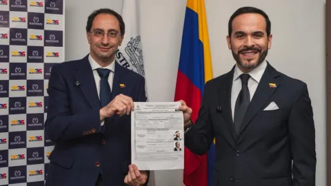 Colombia: Abelardo de la Espriella Gana la Presidencia por Mínimo Margen, Marcando un Giro Político