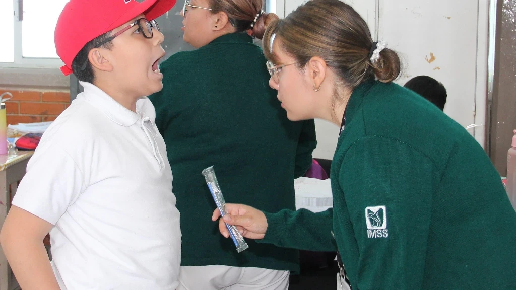 Enfermería: Pilar en México Ante Crisis Sanitaria y Déficit Crítico de Personal