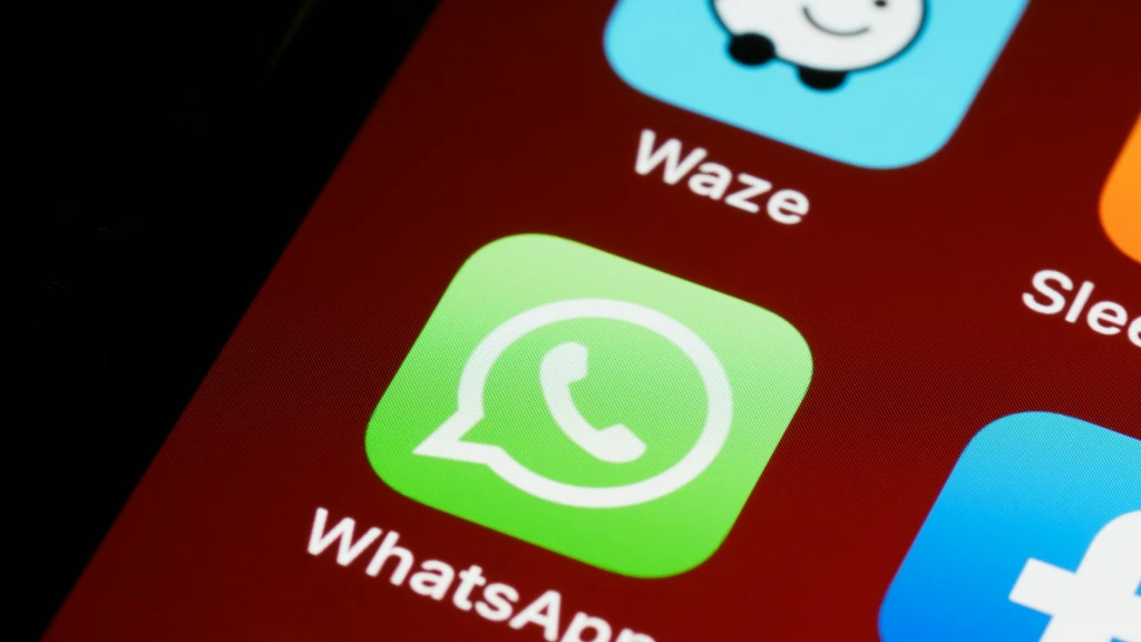 Nueva Alerta para Conversaciones con Desconocidos en WhatsApp  y Nombres de Usuario para Mayor Privacidad