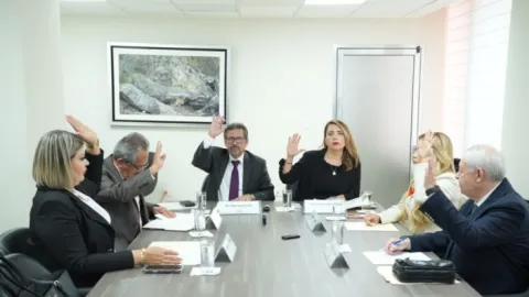 Comisión de Fiscalización aprueba terna para designar al titular del Órgano Interno de Control de la ASE