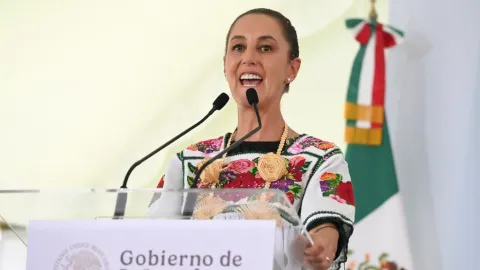 Felicita Presidenta Sheinbaum a Estados Unidos por el 250 aniversario de su independencia