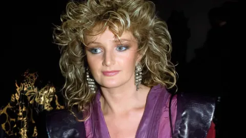 Muere Bonnie Tyler a los 75 años: La legendaria voz de 'Total Eclipse of the Heart' se apaga
