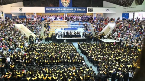 Culmina con éxito sus estudios la generación 2023-2026 de la Preparatoria Central Diurna de la UAS; egresan más de 900 estudiantes