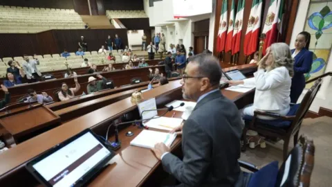 Congreso del Estado aprueba la reestructuración de 13 Comisiones Permanentes para fortalecer el trabajo legislativo