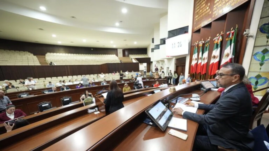 Congreso de Sinaloa recibe informe financiero del Fondo Auxiliar para la Administración de Justicia de parte del Supremo Tribunal de Justicia del Estado de Sinaloa