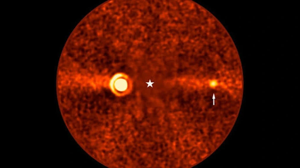 Beta Pictoris d: El Exoplaneta Más Ténue Jamás Fotografiado Directamente Revela Secretos del Cosmos