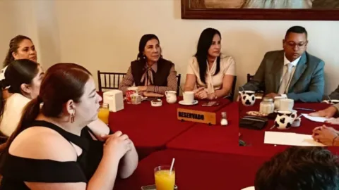 No existe impedimento legal para que el gobernador Rocha retome su cargo, afirma Jesús Alonso Aguilar