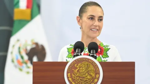 Sheinbaum Lanzó Plan Anti-Sargazo en Quintana Roo: Rescate de Playas, Turismo y "Tulum Renace"