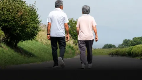 Caídas en Adultos Mayores: La Epidemia Silenciosa que Afecta a Uno de Cada Tres en México – ¡Prevenir es Vital!