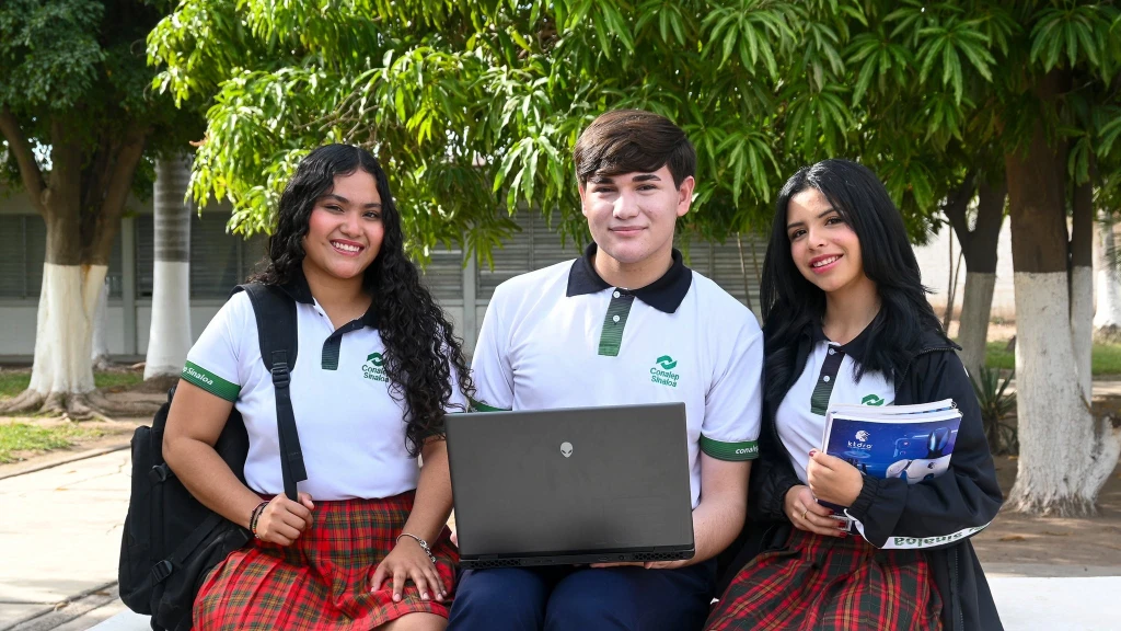 CONALEP Sinaloa fortalece sus planteles con equipamiento y tecnología a través del programa “La Escuela es Nuestra”